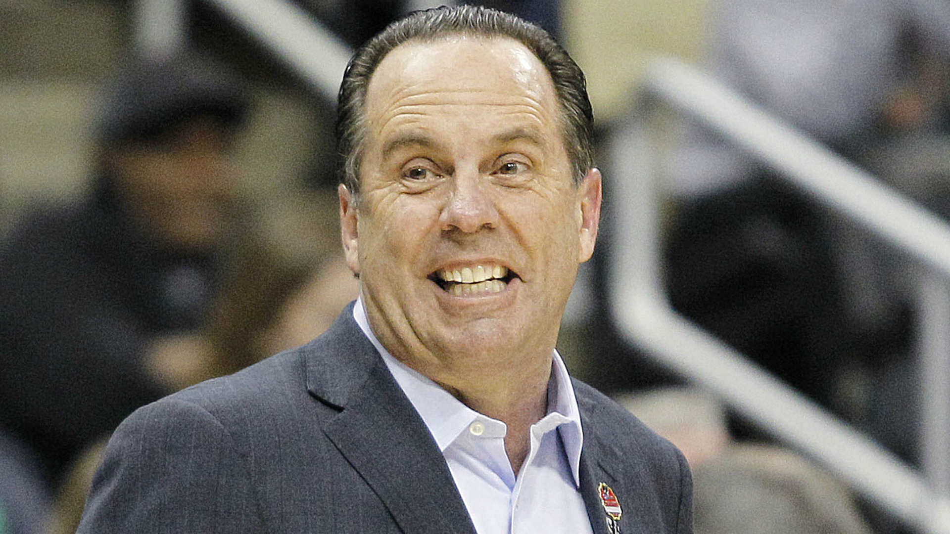 Mike Brey becomes winningest coach in Notre Dame history