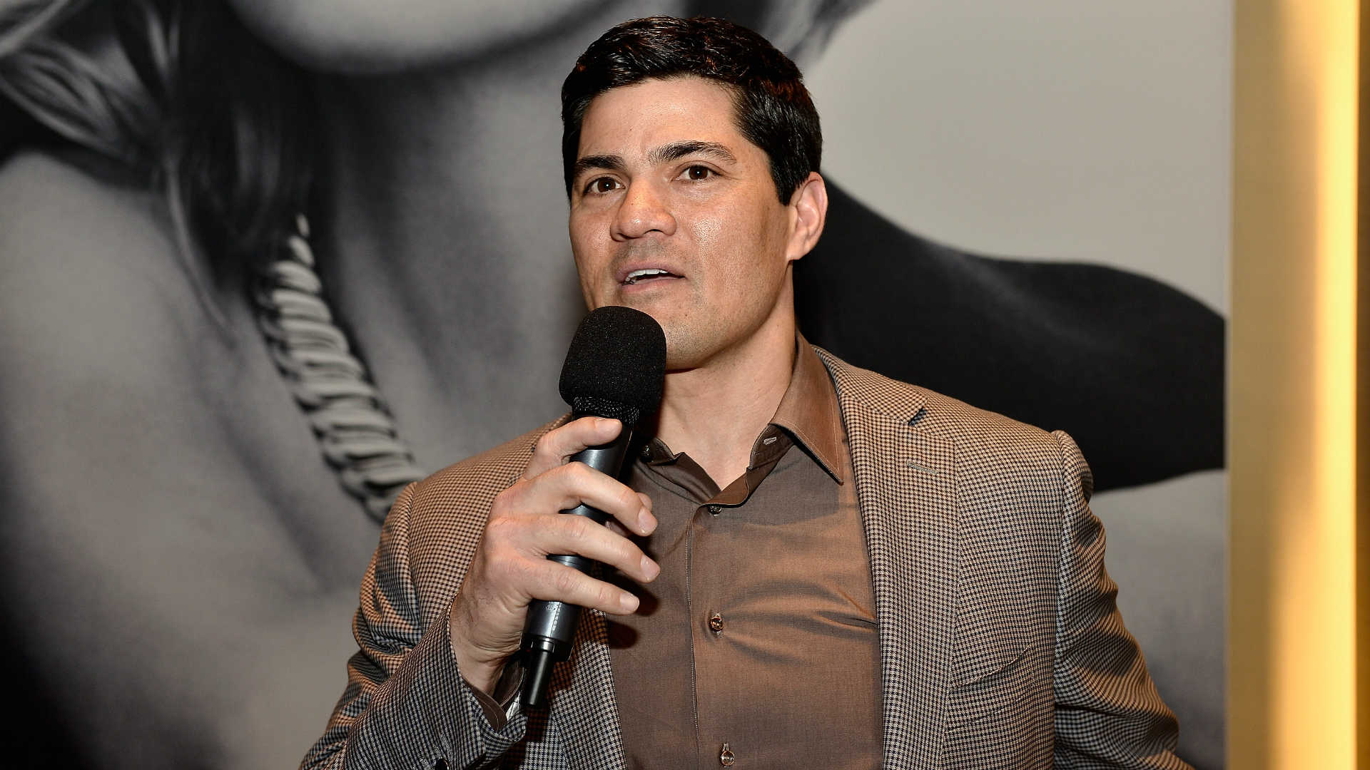 Former NFL player, ESPN analyst Tedy Bruschi 'recovering well' after stroke
