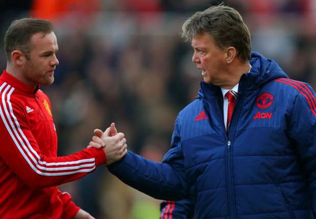 Rooney: Manchester United players giving their all for LVG