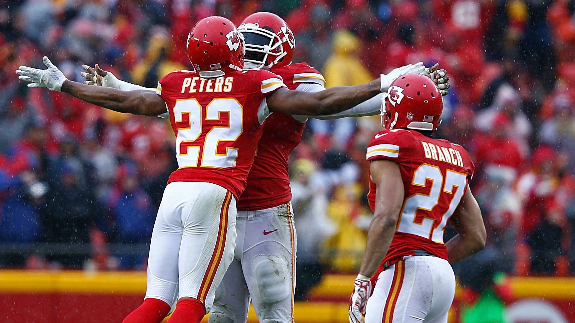 http://images.performgroup.com/di/library/omnisport/85/43/chiefs-defense-celebrates-win_o827fnhairum11d1erfvltfuu.jpg?t=-1661596711 Image result for Chargers Chiefs