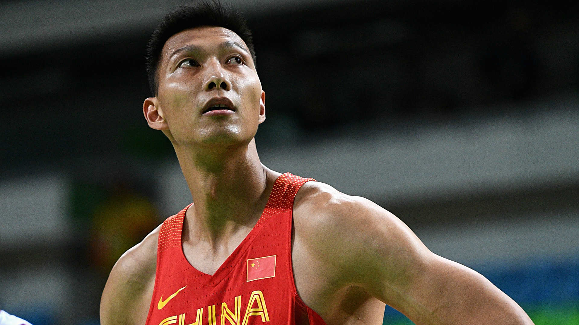The Chairman is back Lakers officially sign Yi Jianlian NBA