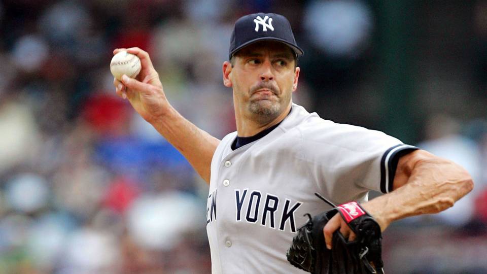 Former MLB pitcher Kevin Brown holds mail thieves at gunpoint MLB