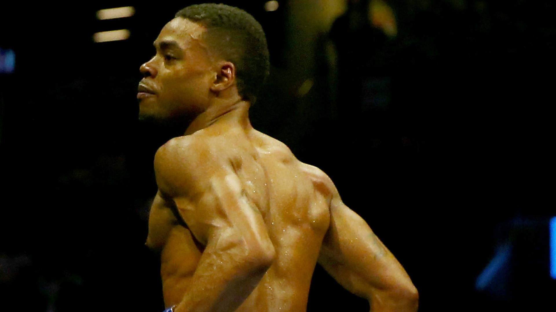Errol Spence Jr. retains IBF welterweight title with TKO of Lamont Peterson