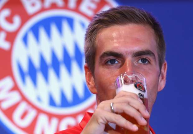 Lahm named German Footballer of the Year 2017 after retirement