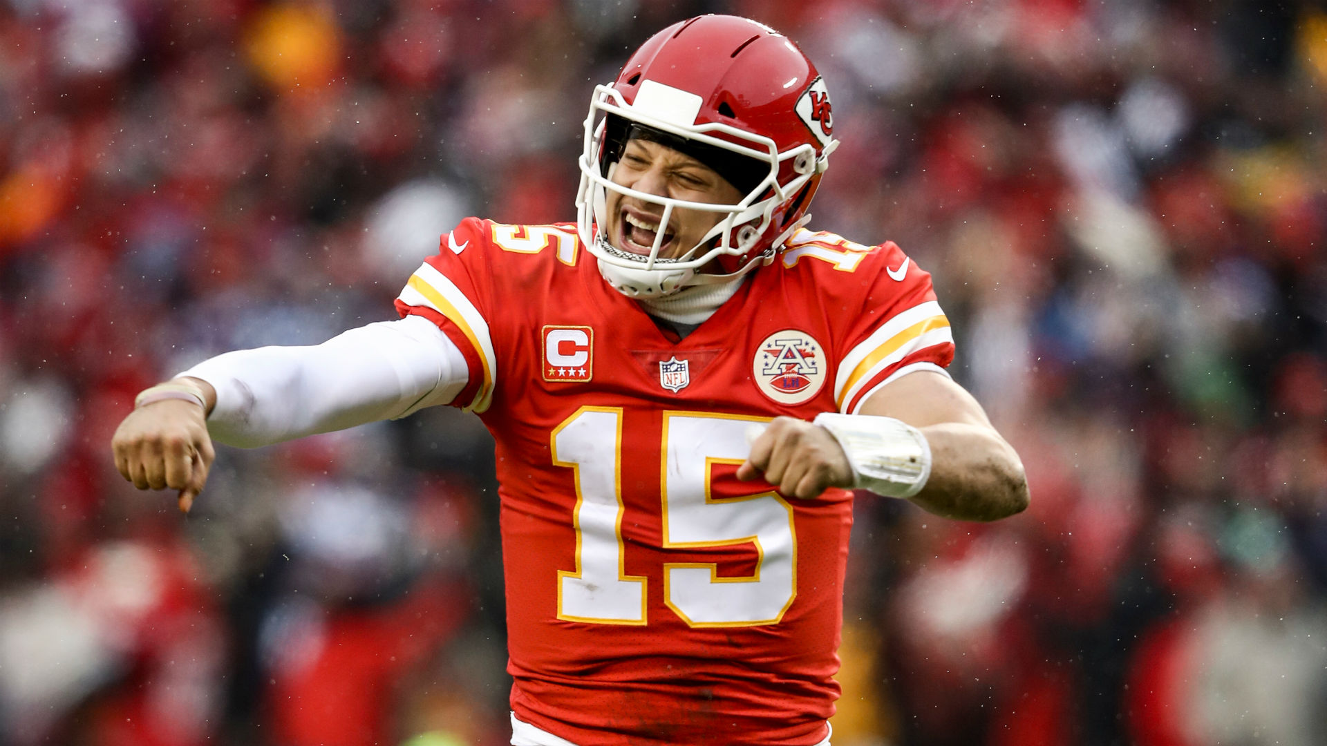 Chiefs quarterback Patrick Mahomes blasts home run at Royals celebrity softball game