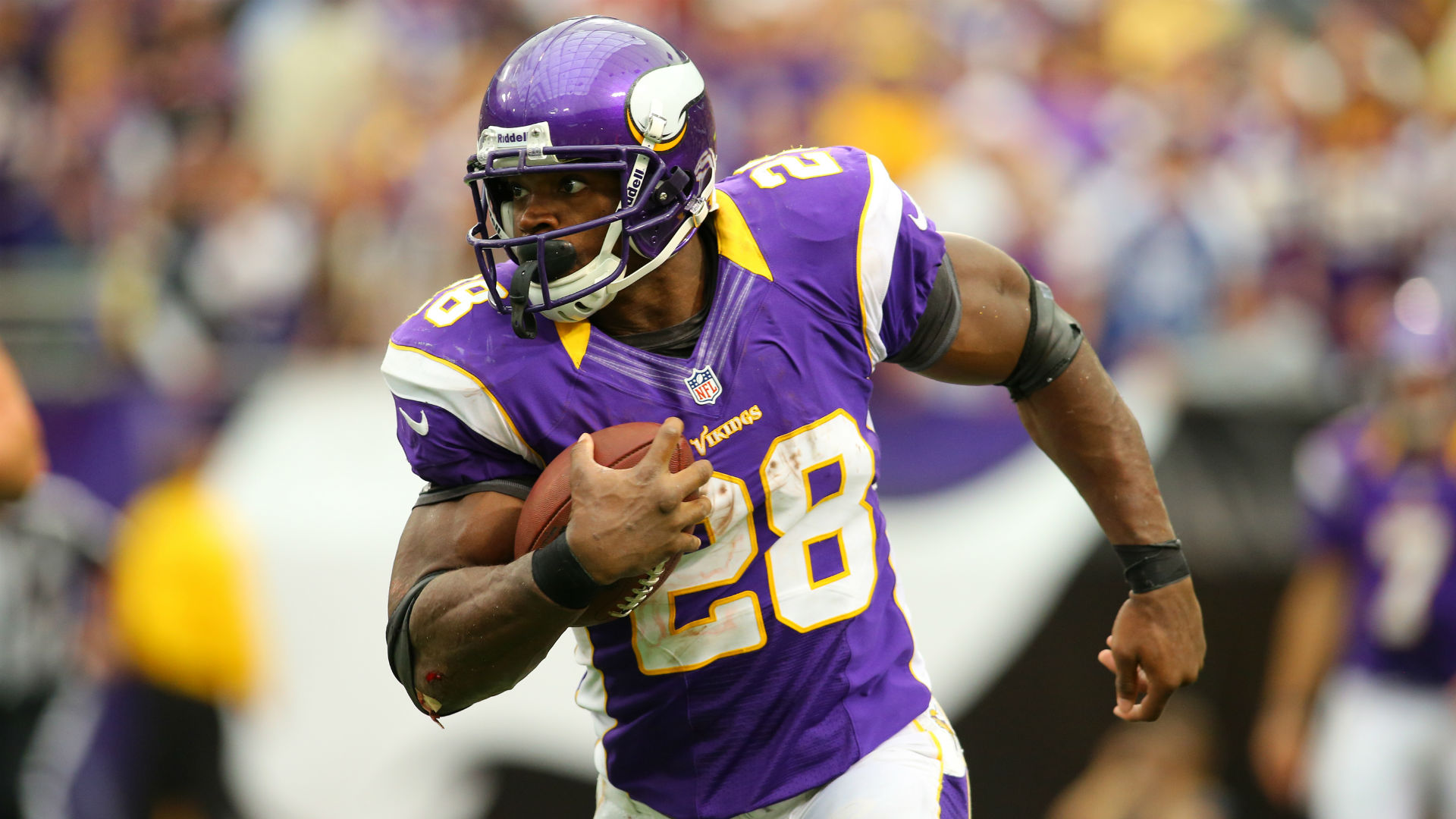 Adrian Peterson believes he can play at 38, break rushing record NFL