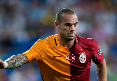 Sneijder plans Sampdoria switch