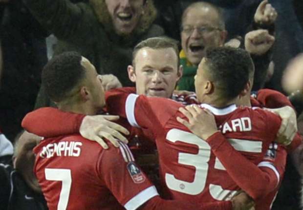 Rooney: Man United are improving