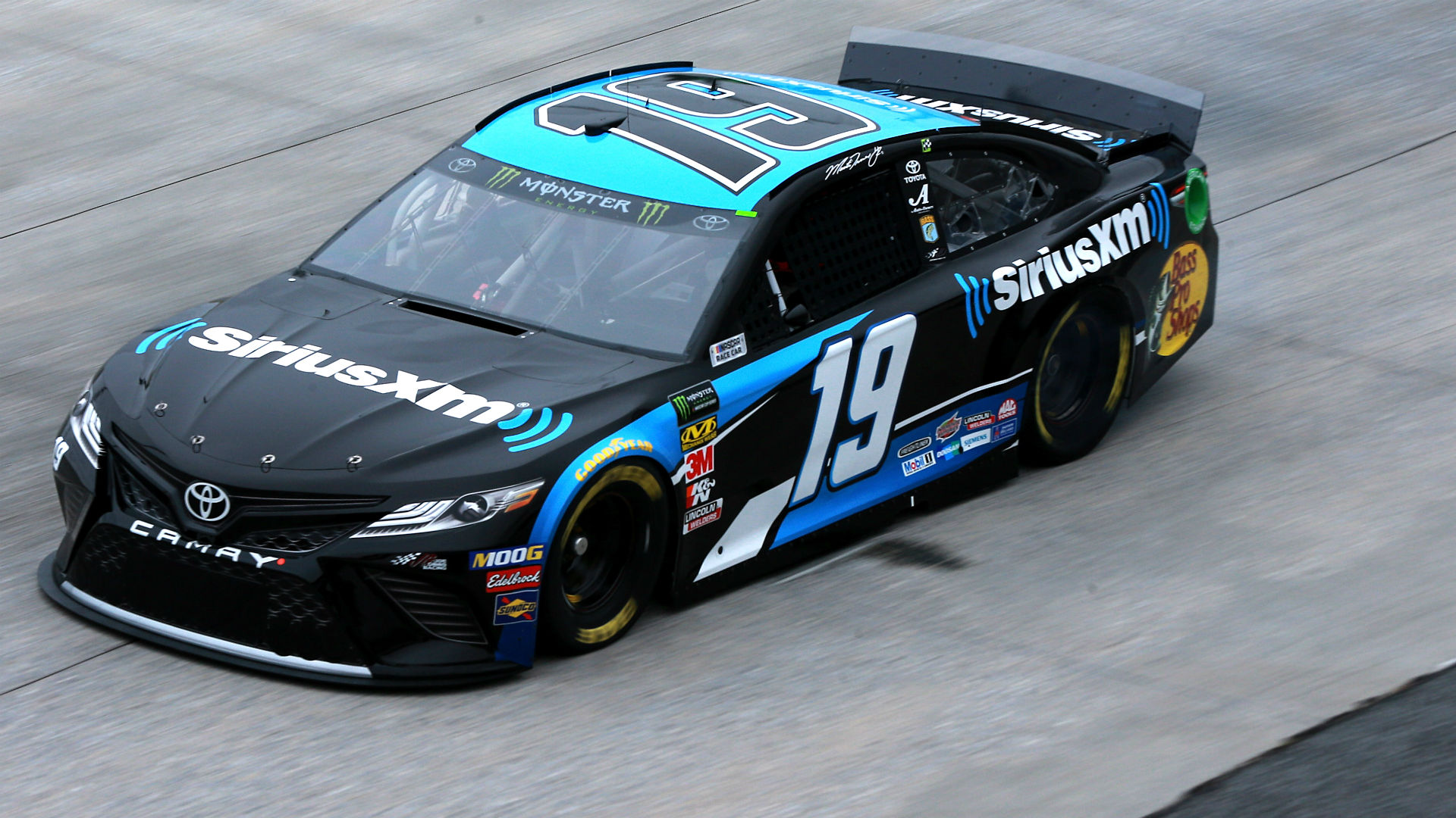 NASCAR results at Dover: Martin Truex Jr. claims 21st career win; Kyle Busch ties record