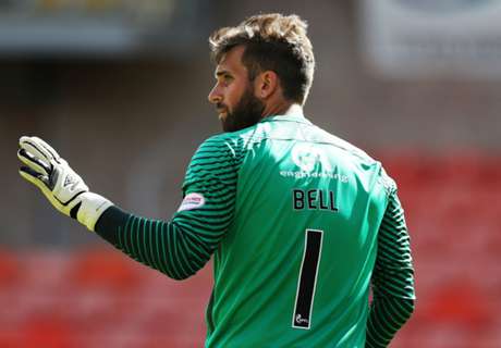 Dundee Utd keeper saves THREE pens