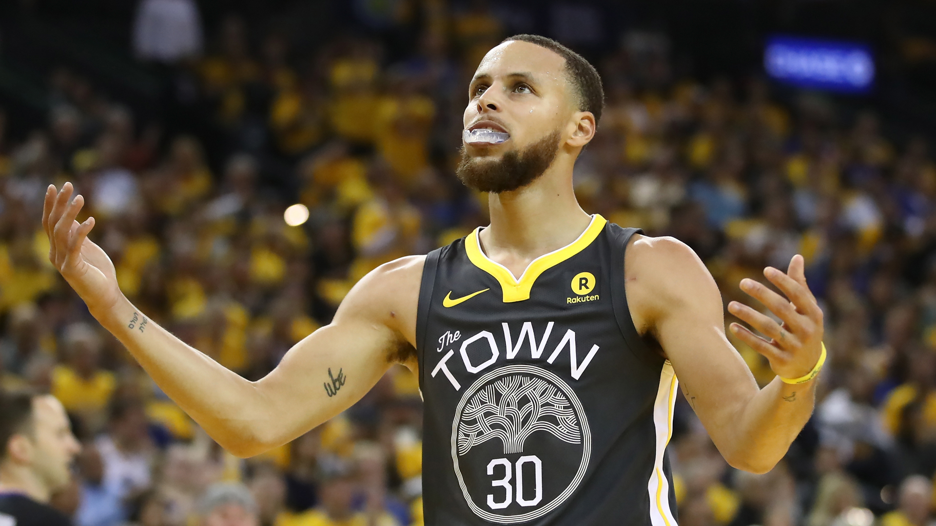 NBA Finals 2018: Stephen Curry breaks multiple 3-point records in Game 2