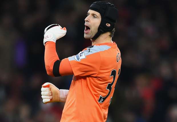 Wenger lauds consistency of record-breaker Cech