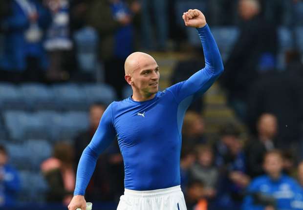 estebancambiasso-cropped_81625b4y2koe14vn2s7c9kpqi.jpg