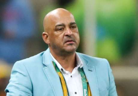 Referee collides with Angola player