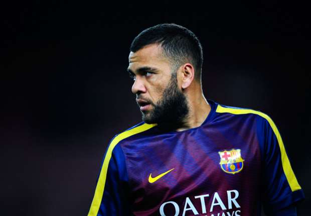 Alves closer to Barcelona stay than PSG move