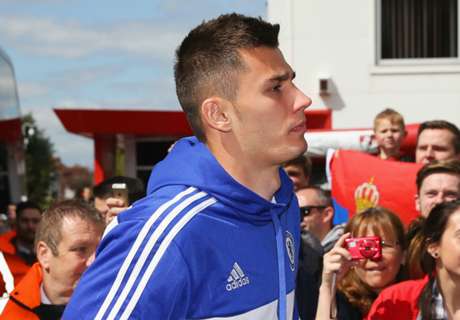 Chelsea's Miazga rejoins Vitesse