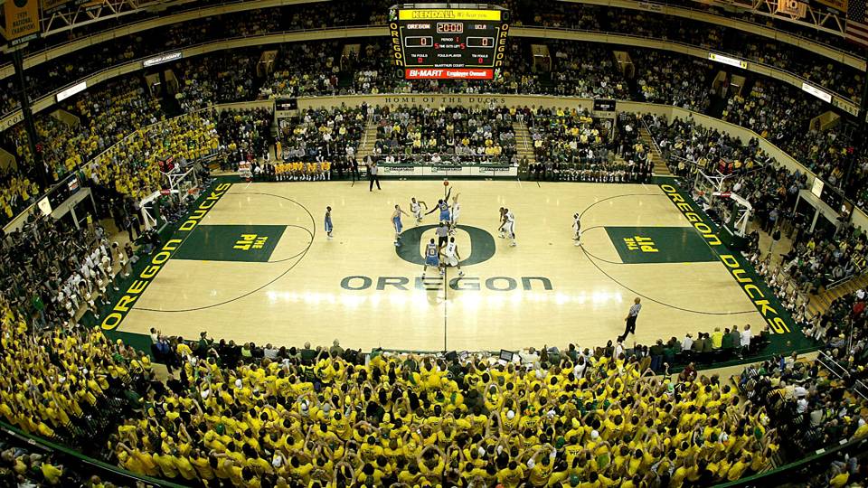 Oregon denies it violated privacy rights of female student NCAA