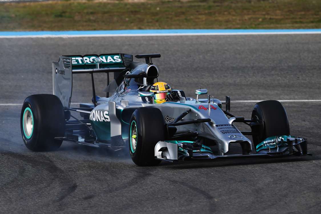 Hamilton crashes in first test for mercedes #5