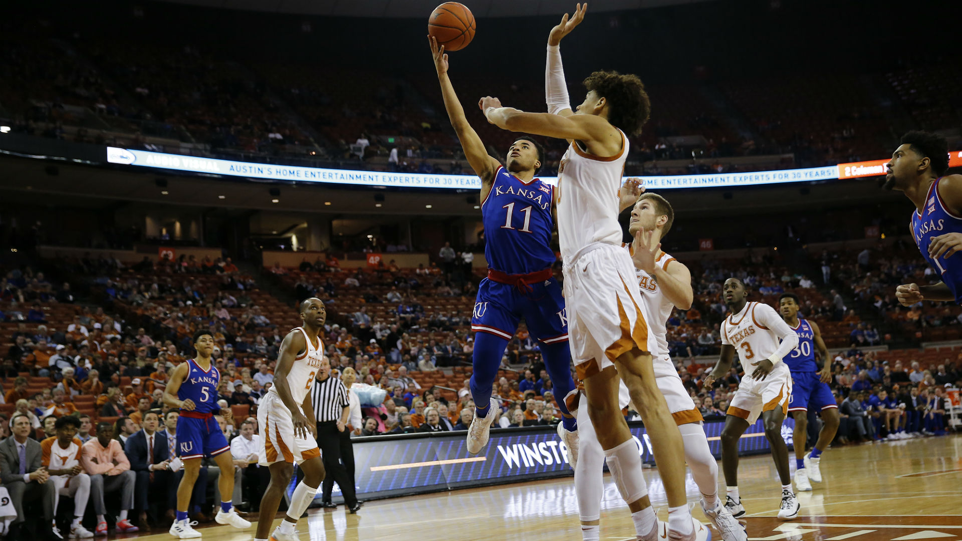 Texas Longhorns MBB Sends No. 11 Kansas Into A Losing Skid Texas Longhorns MBB Sends No. 11 Kansas Into A Losing Skid