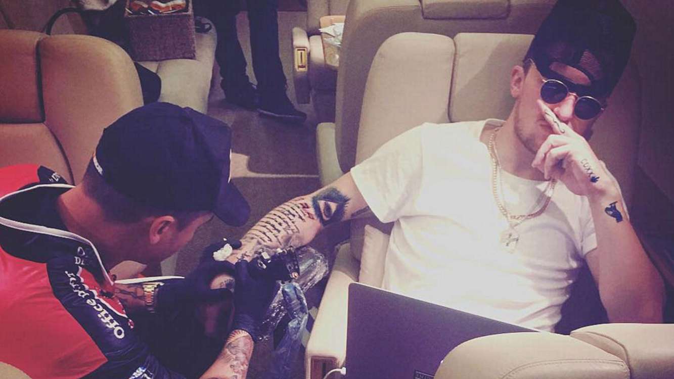 other johnny manziel gets elaborate tattoo while on other johnny manziel gets elaborate tattoo while on