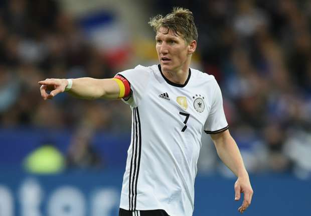 BREAKING NEWS: Schweinsteiger injured with Germany 