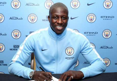 OFFICIAL: เซ็นไม่หยุด! เรือเปย์คว้า'เมนดี้'เสริมรายที่ 6
