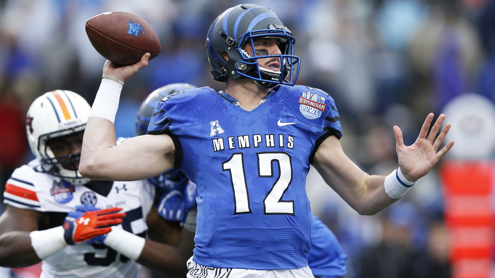 Paxton Lynch headed to NFL, projected to be first QB drafted