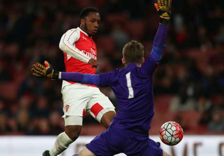Wolfsburg signs Arsenal's Hinds