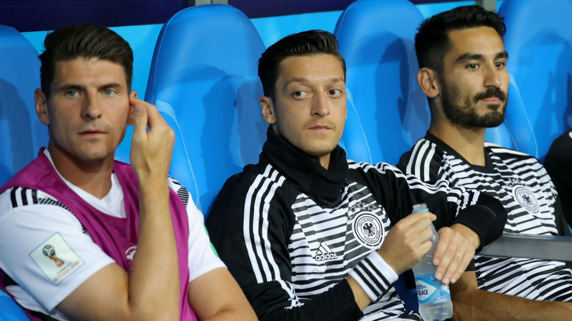 Low applauds Ozil's 'great reaction' to being dropped