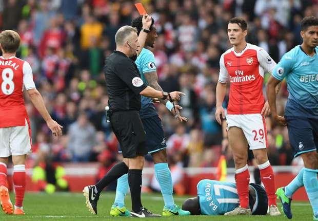 Tokeo la picha la XHAKA IMAGE OF RED CARD