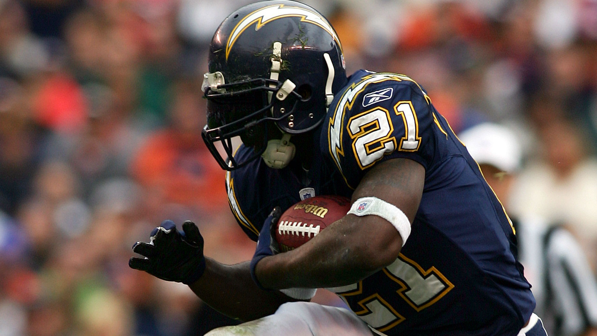 chargers to retire ladainian tomlinson s no 21 nfl sporting news