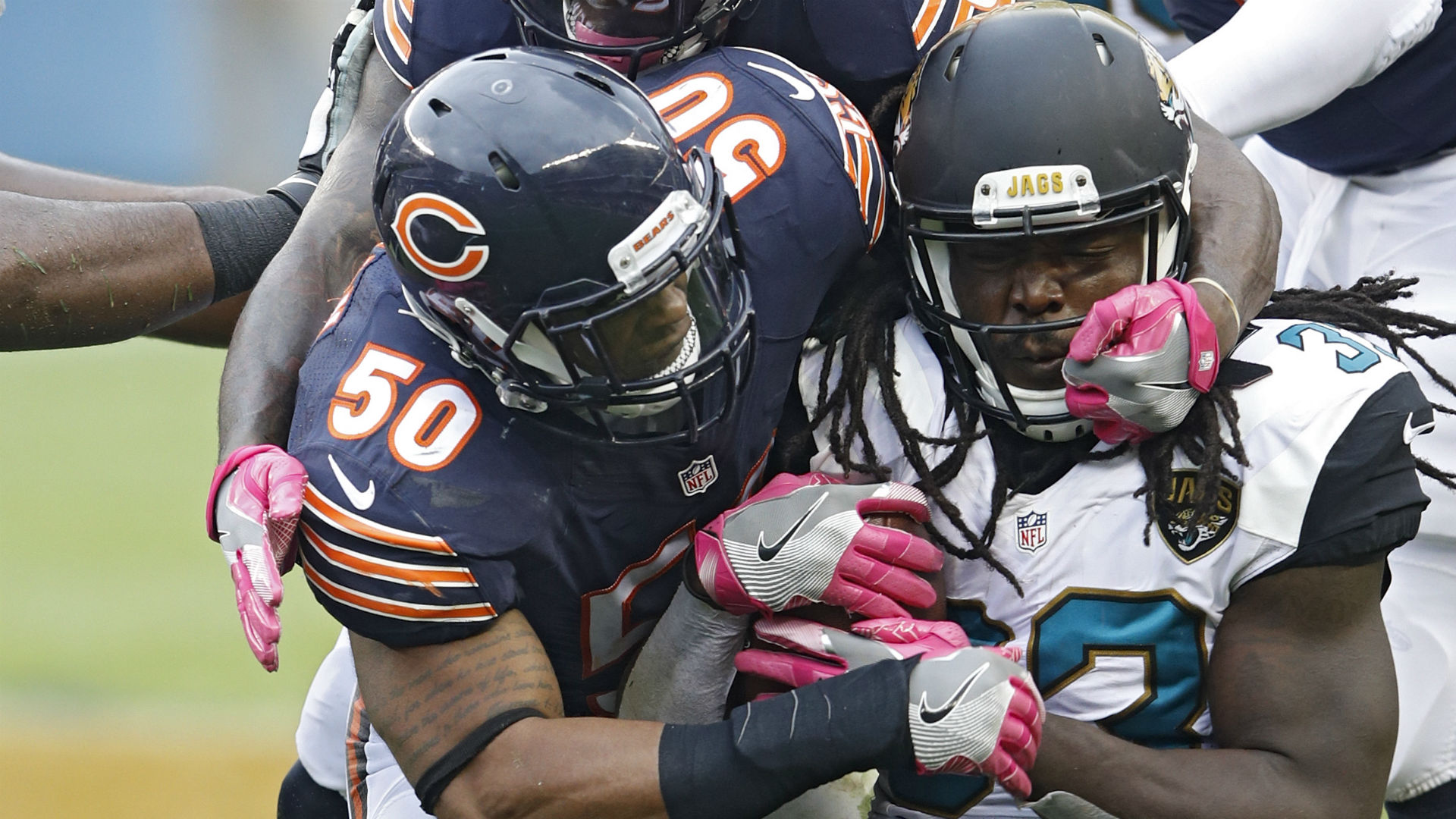 Bears Linebacker Jerrell Freeman Saves Choking Man At Airport Bears Linebacker Jerrell Freeman Saves Choking Man At Airport