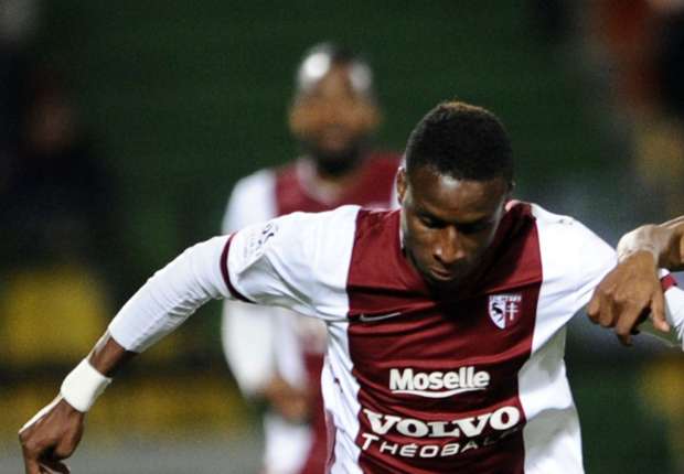 Official: Marseille seal Sarr signing