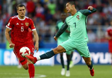 Ronaldo, Chicharito 'don't compare'