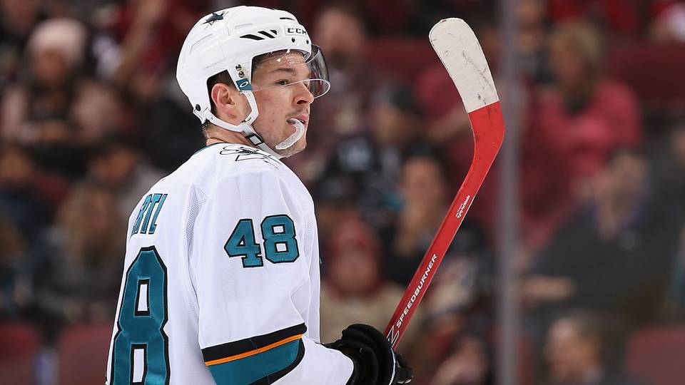 NHL free agency news Sharks, Tomas Hertl agree to 4year contract