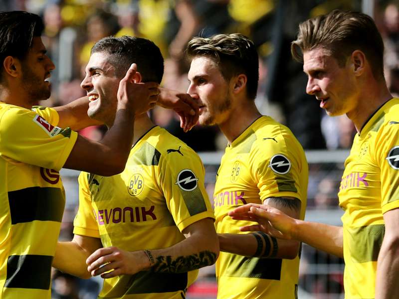 christian pulisic der klassiker bundesliga report borussia dortmund 3 stuttgart 0 goal christian pulisic der klassiker bundesliga report borussia dortmund 3 stuttgart 0 goal