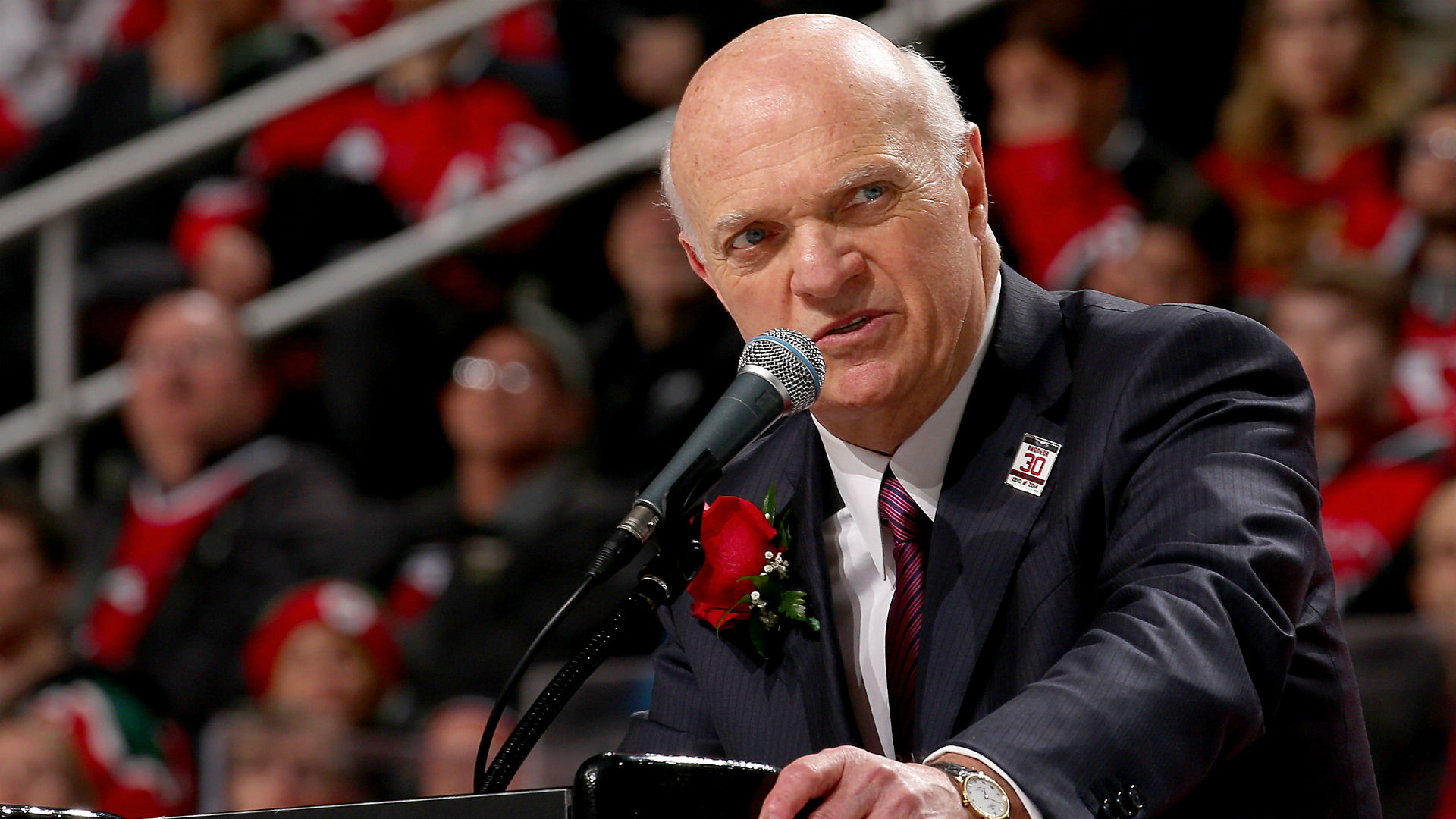 Islanders will hire Lou Lamoriello to head hockey operations, report says