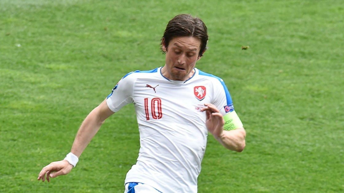 http://images.performgroup.com/di/library/omnisport/fa/e/tomasrosicky-cropped_1supzp3bysp0c1m3kgj1gjfzho.jpg?t=1509980893&quality=90&h=630