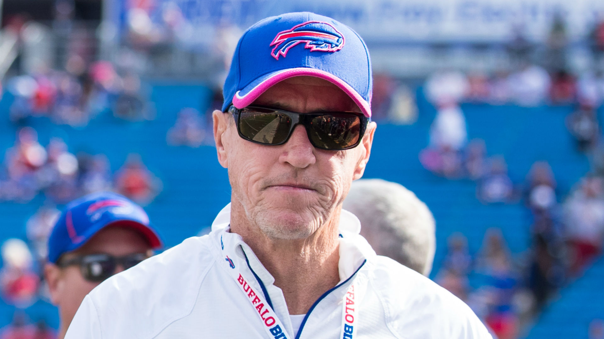 Jim Kelly's latest surgery amid oral cancer battle 'went well,' his wife says