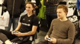 Helmersen og Yanni spiller FIFA 17
