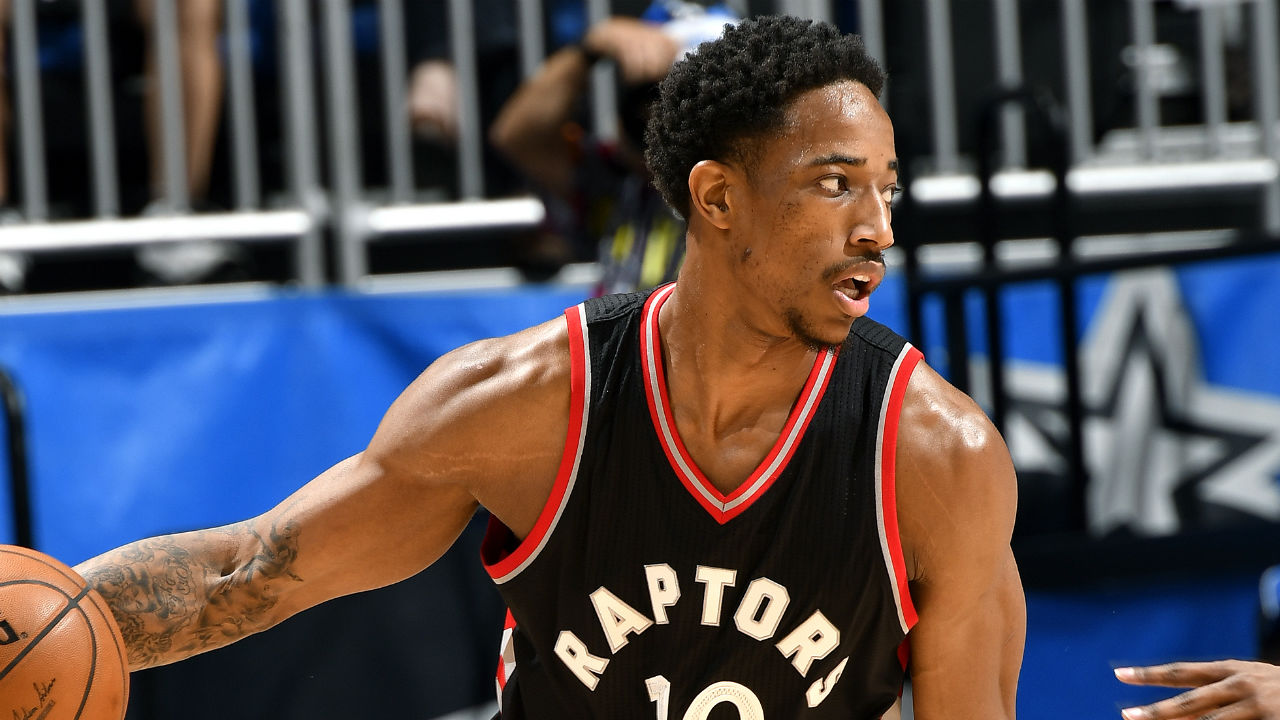 DeRozan scores 31 as Raptors cruise to easy win over Magic