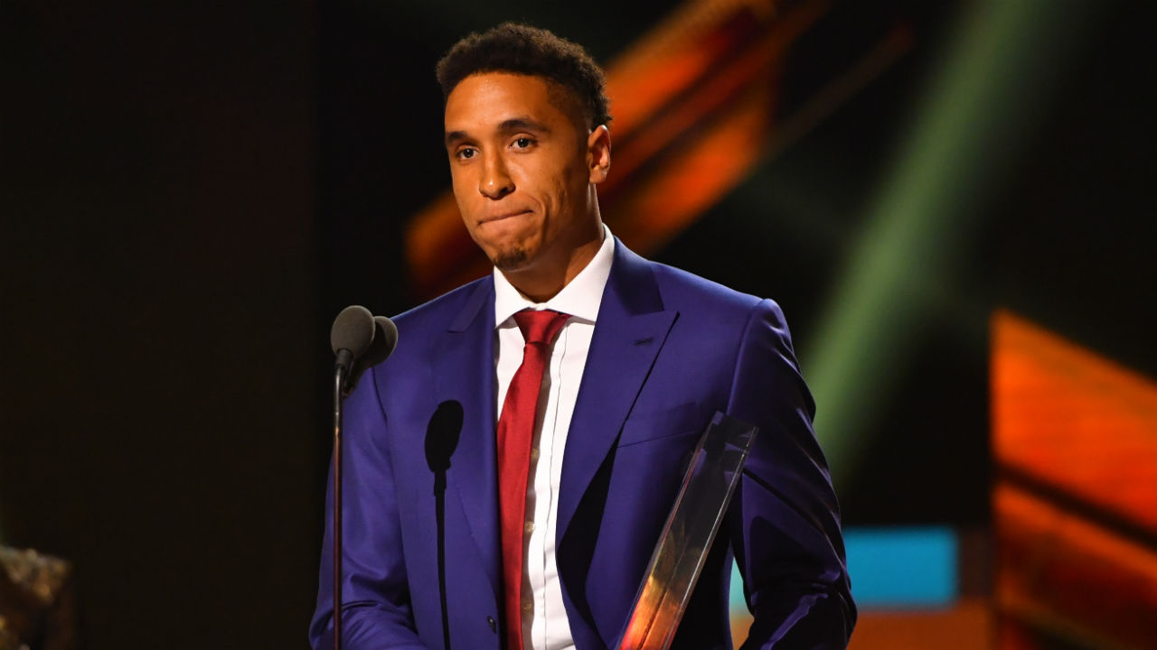 Bradley left off NBA's all-defensive teams