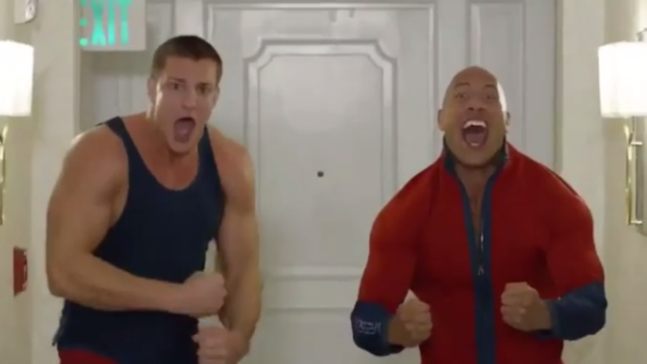 http://images.performgroup.com/di/library/sportal_com_au/43/cb/rob-gronkowski-dwayne-the-rock-johnson_kqg3j8xr1bib1vunm0603hndy.png