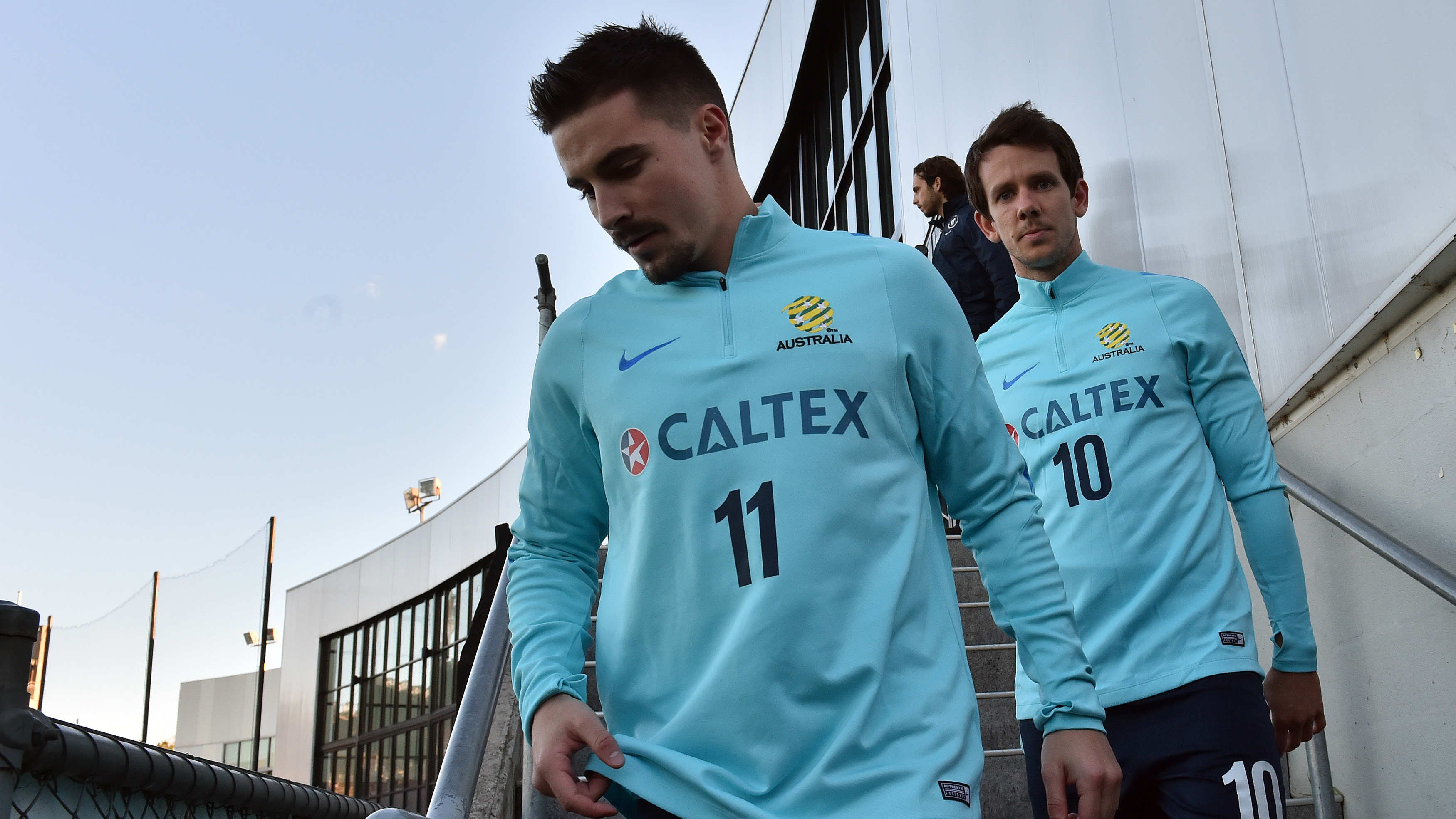 Van Marwijk cuts another six from Australia's World Cup squad