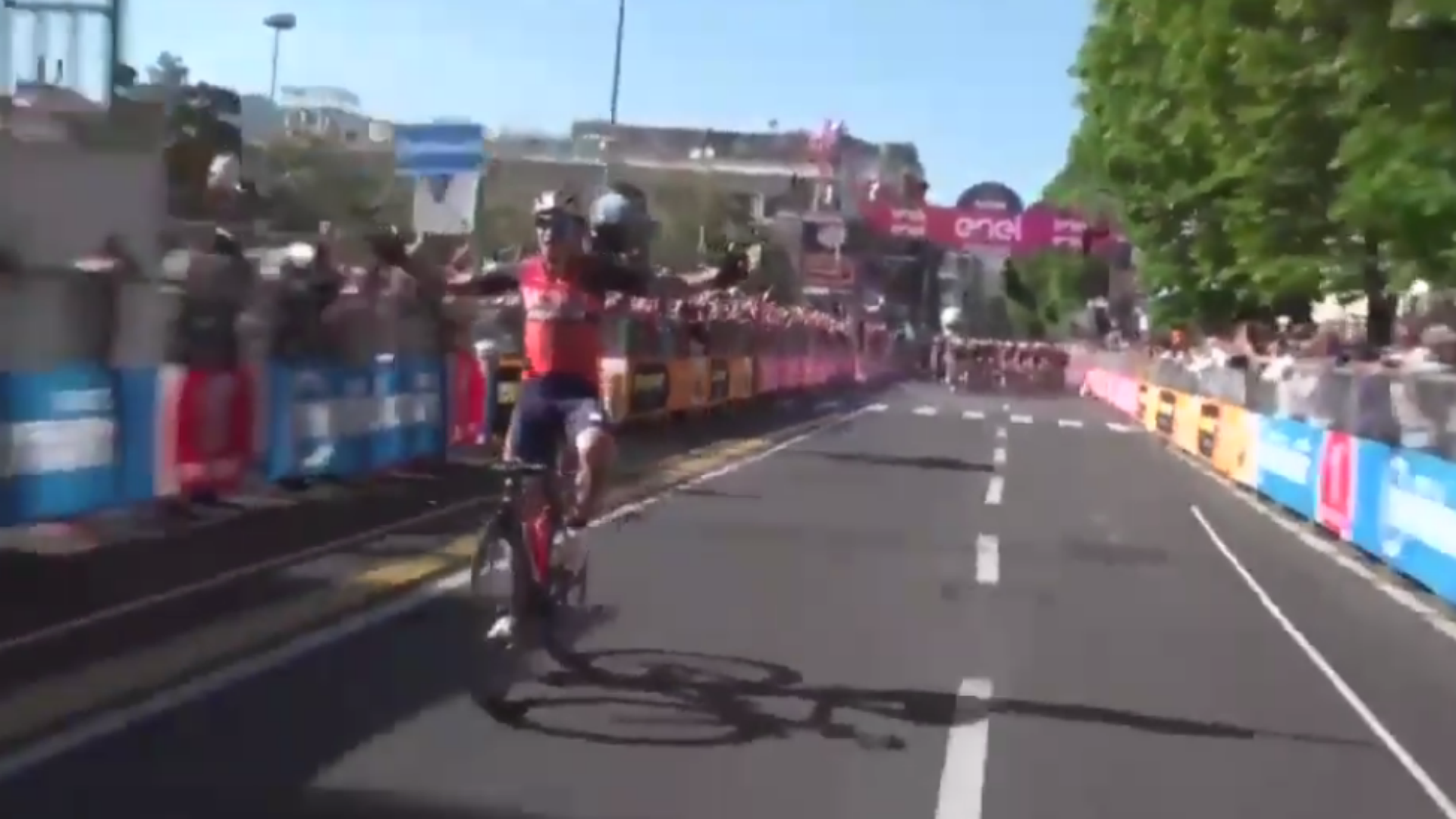 Dillier wins stage 6 of the Giro, Jungels retains lead