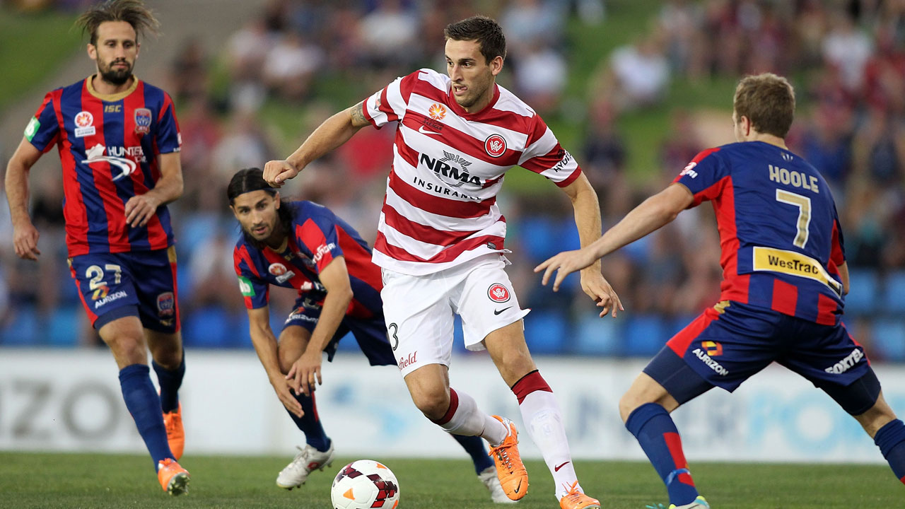 http://images.performgroup.com/di/library/sportal_com_au/cf/d2/newcastle-jets-western-sydney-wanderers-adam-taggart-a-league_grag72tr5et16b86n0umxbmu.jpg?t=-321124221w=500