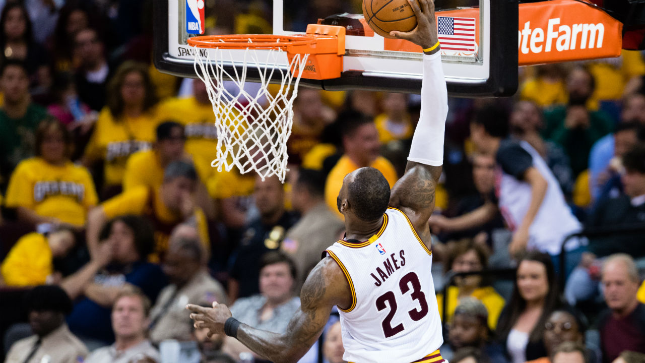 LeBron scores 39, Cavaliers rout Raptors 125-103 in Game 2 LeBron scores 39, Cavaliers rout Raptors 125-103 in Game 2