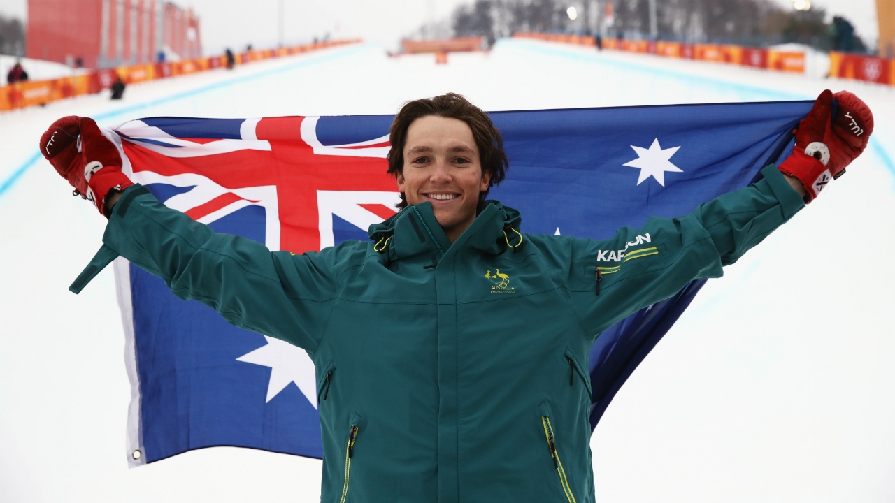 Scotty James emotional after winning bronze in men's halfpipe final
