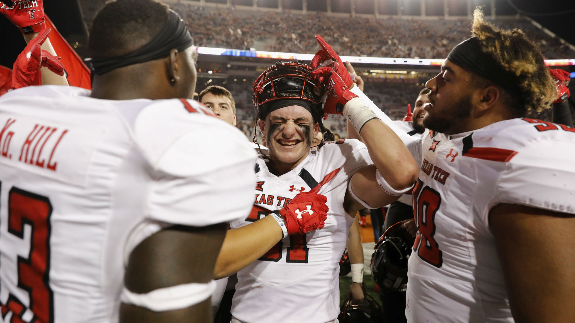 Rob Gronkowski, Danny Amendola help surprise Texas Tech walk-on with scholarship