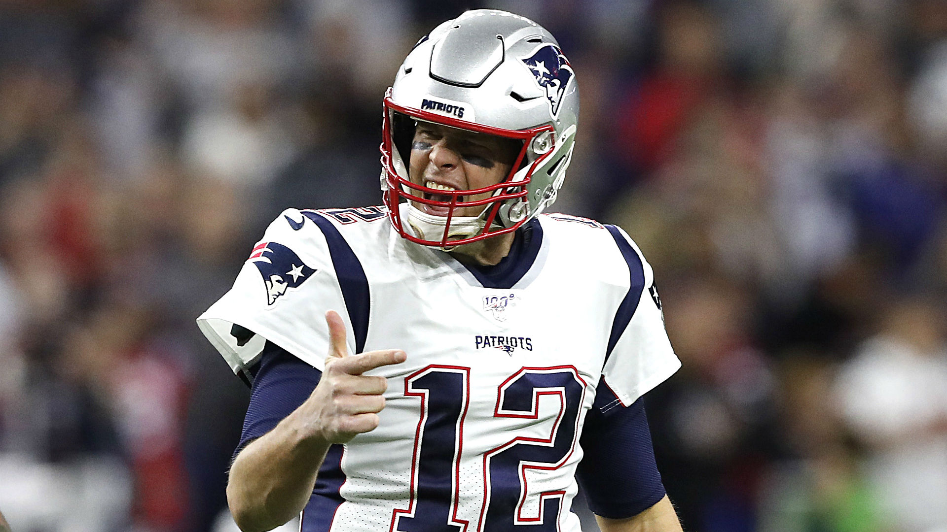 Tom Brady gives Patriots receivers an earful after offense lags in sickly first half against Texans